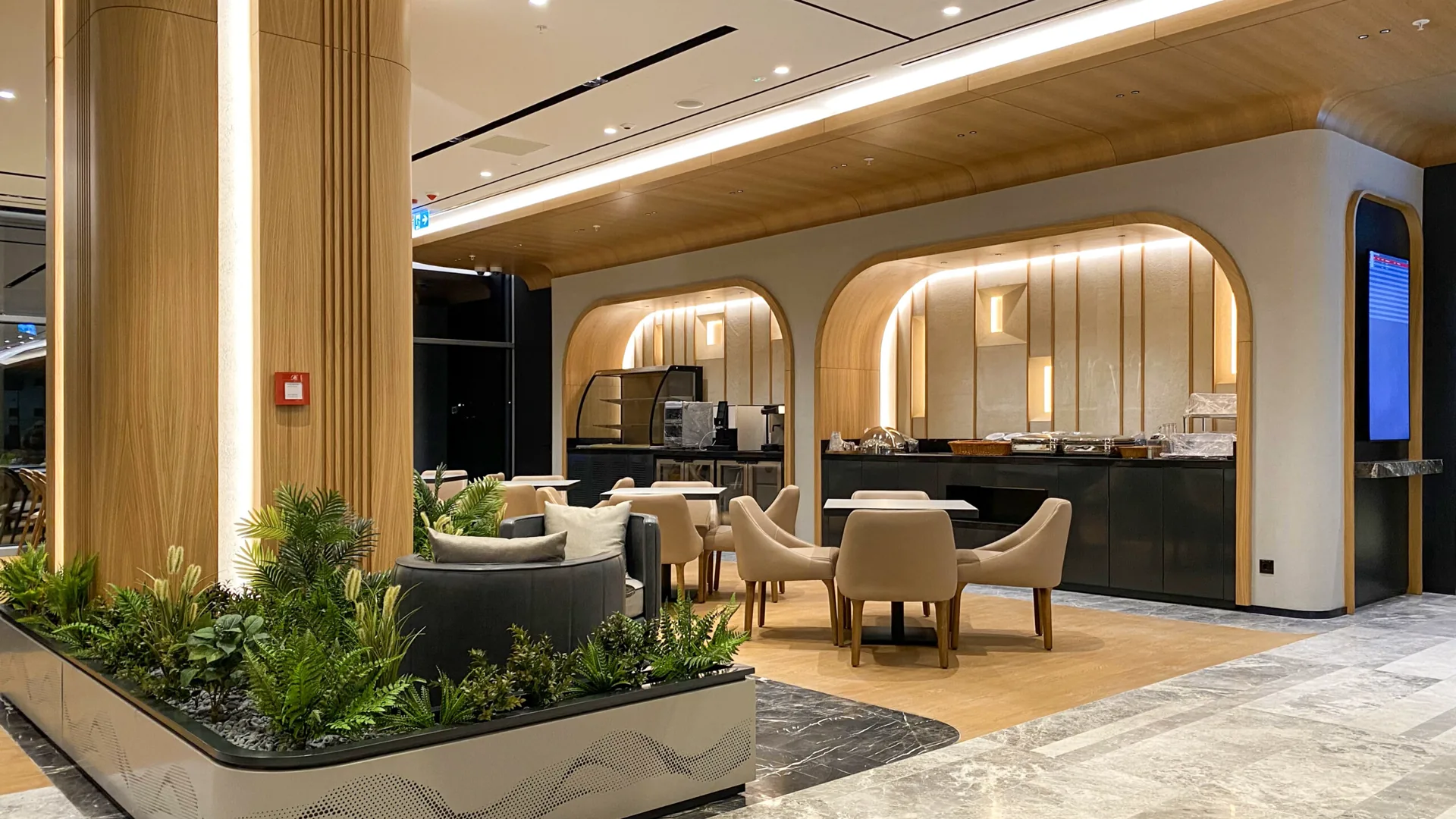 Turkish Airlines lounge seating and service area